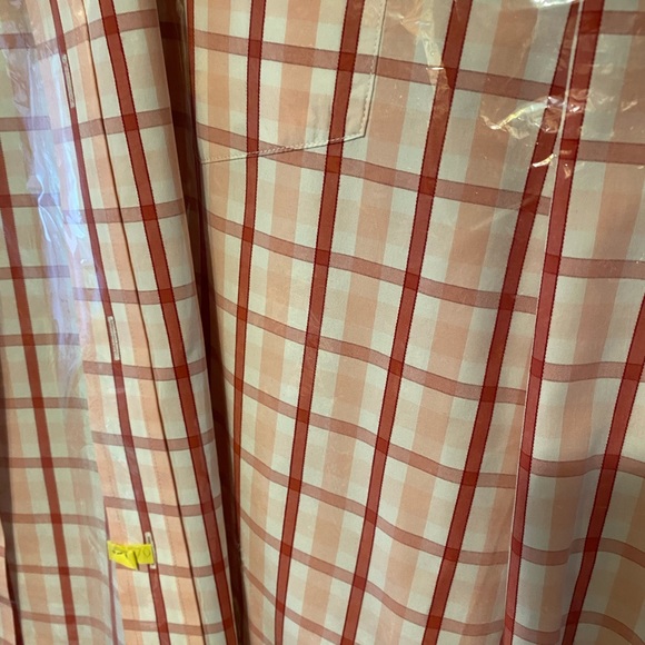 Tommy Hilfiger - Picture 3 of 4